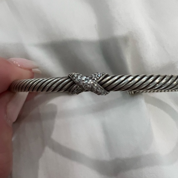 Authentic David Yurman sterling silver pave diamond X station bracelet, size Sm - Picture 6 of 6